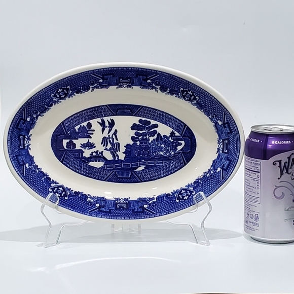 Blue Willow 10" x 6 7/8"" Oval Dish by Buffalo Pottery - Picture 13 of 14